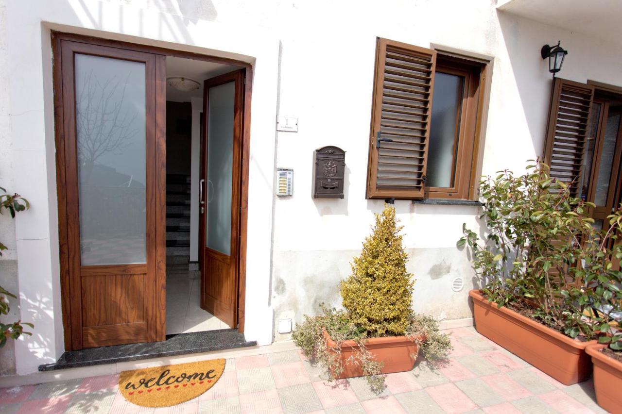 La Villa Carmelina อาเจโรลา ภายนอก รูปภาพ